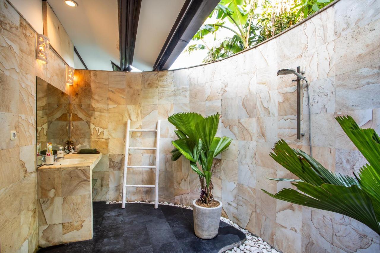 Villa Janitra Seminyak Zewnętrze zdjęcie